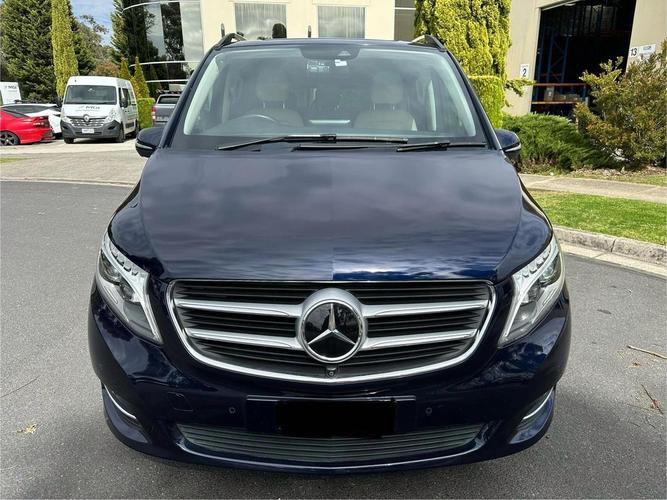 奔驰v250参数配置(奔驰v250是什么车型)