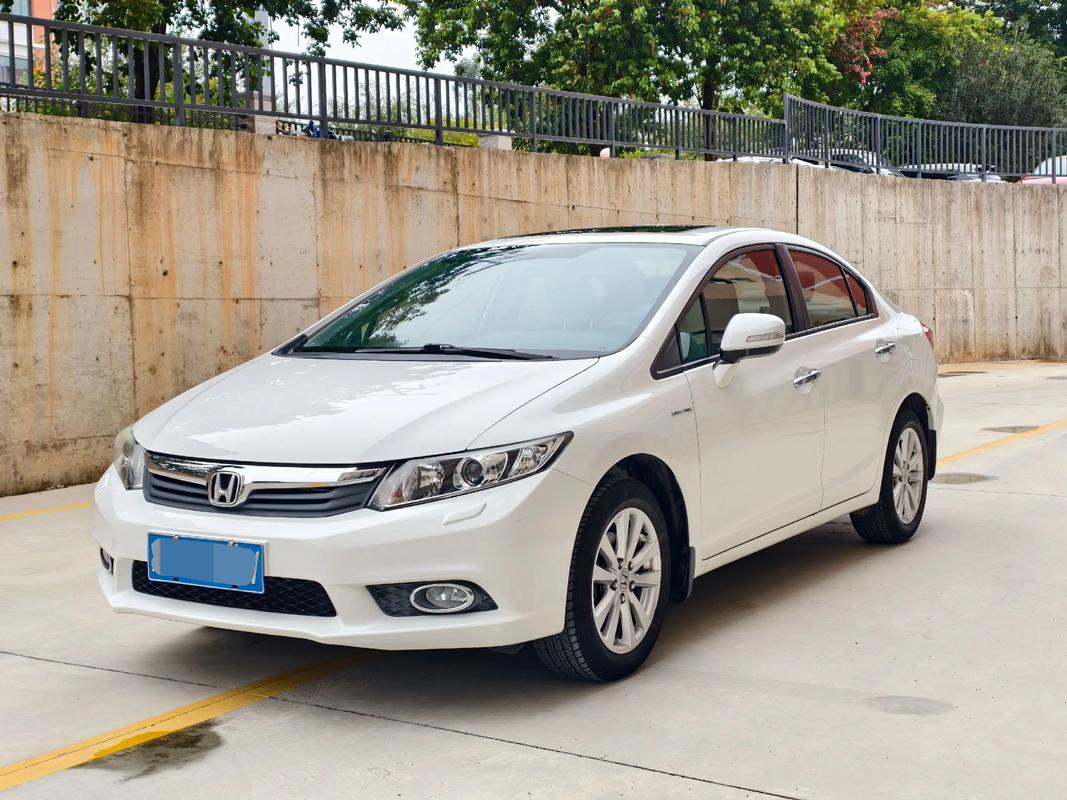 本田思域油箱多少升,本田思域多少钱