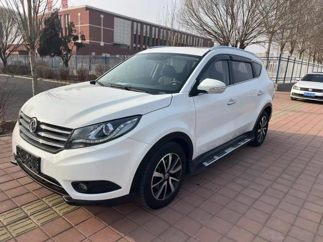 东风580七座配置 东风580七座配高配多少钱