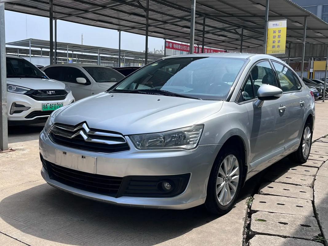 雪铁龙世嘉2014款自动挡／雪铁龙世嘉20l自动挡