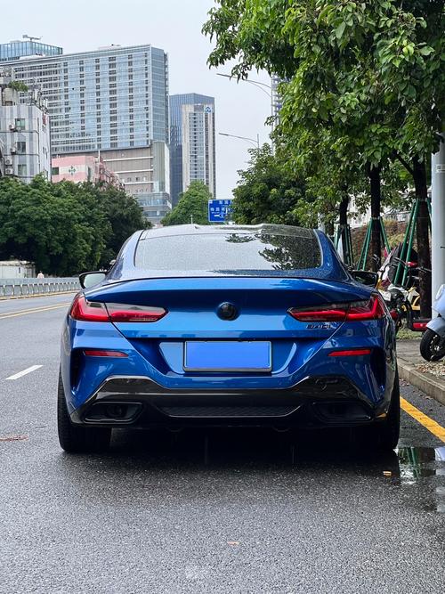 宝马8系grancoupe／宝马8系几缸