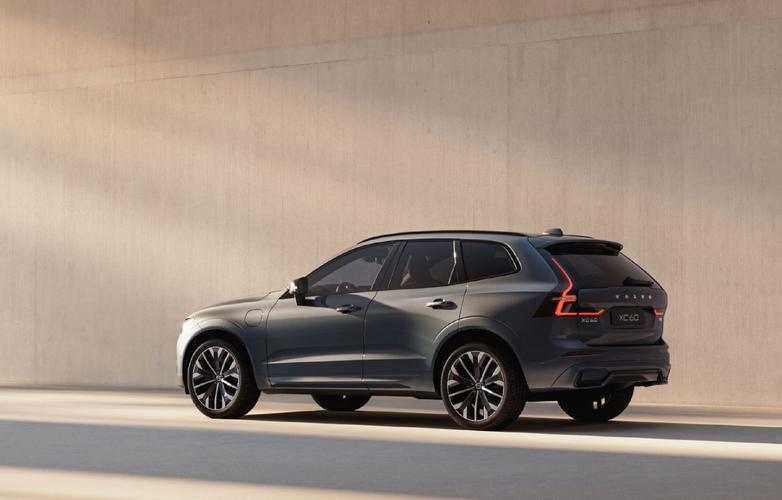 沃尔沃xc60最新款价格(沃尔沃xc60最新价格2021款)