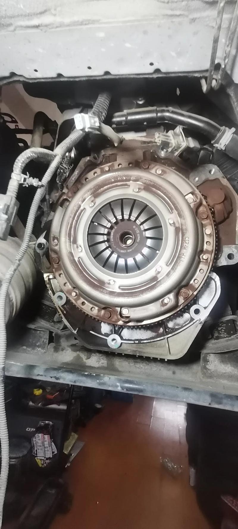 离合器片多久换一次/货车离合器片多久换一次