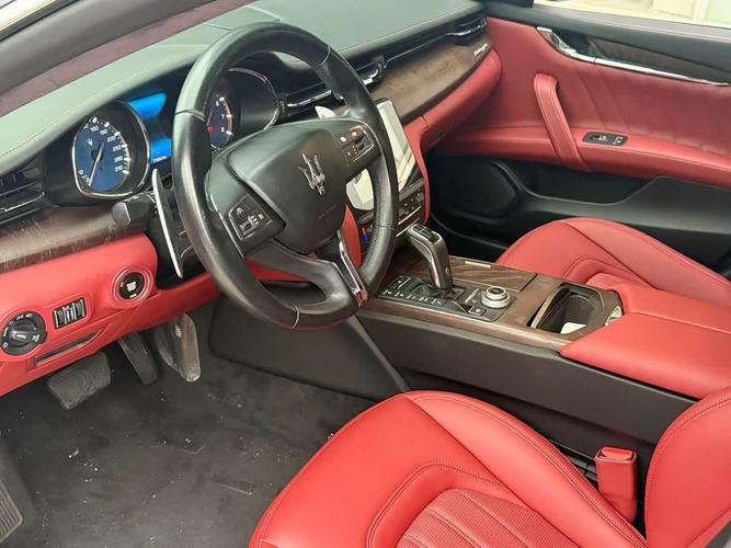 玛莎拉蒂总裁图片高清／玛莎拉蒂总裁图片内饰图片