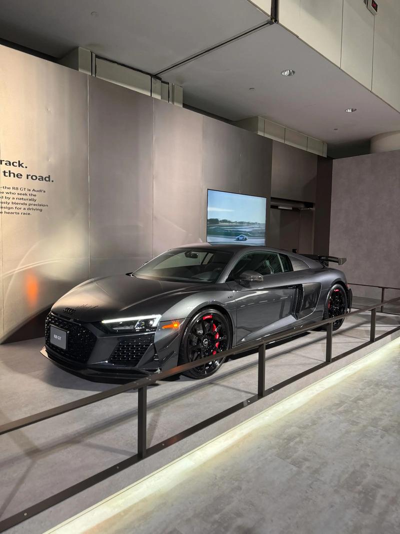 【二手r8奥迪报价2021款价格,二手奥迪r8价位】