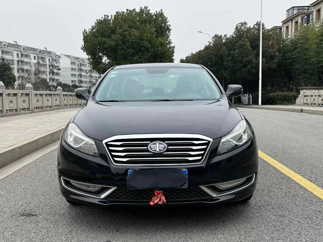 一汽红旗奔腾b70,红旗奔腾b70老款多少钱